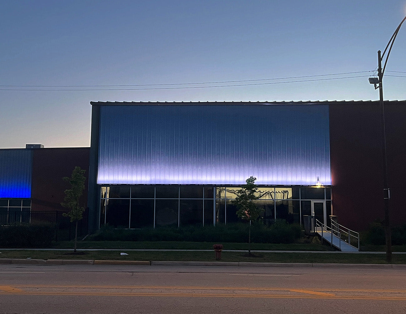 W38A wall washer LED lights are used for outdoor illumination.
